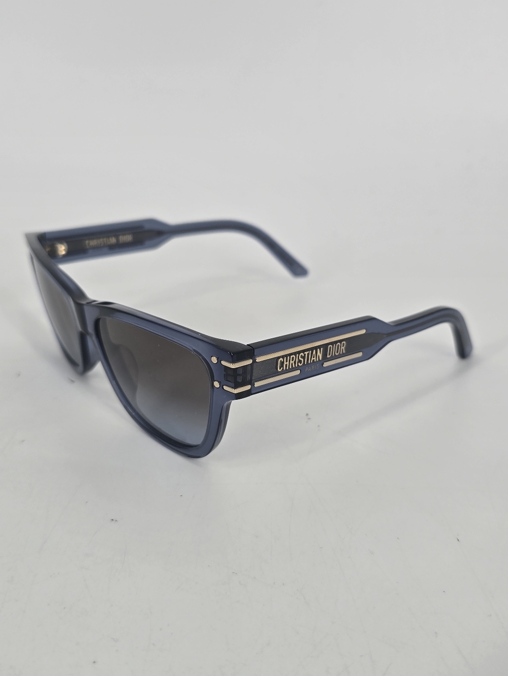 Dior DiorSignature S6U Butterfly Sunglasses in Translucent Blue Gradient